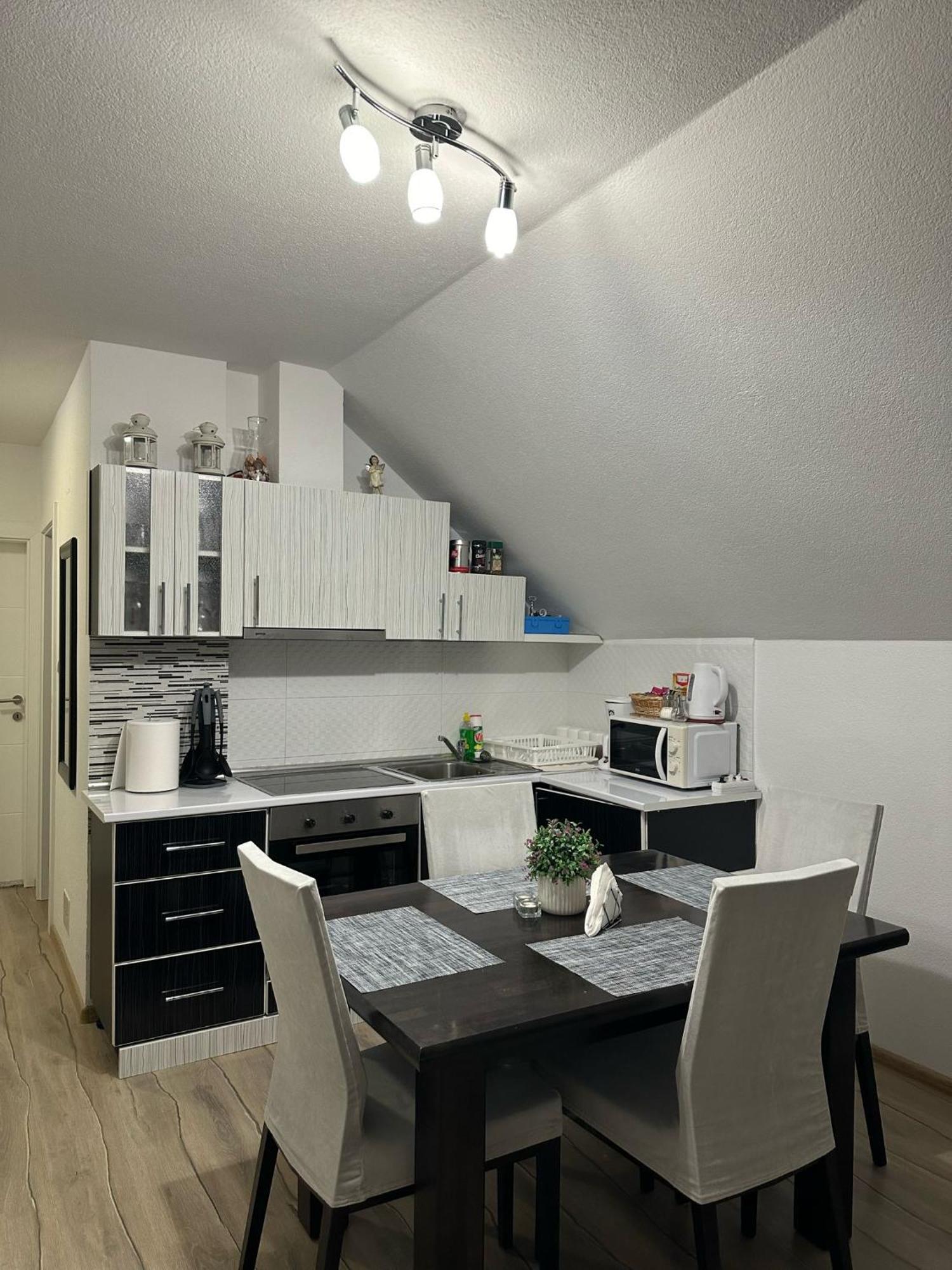 Apartment Rosandic Smoljanac Buitenkant foto