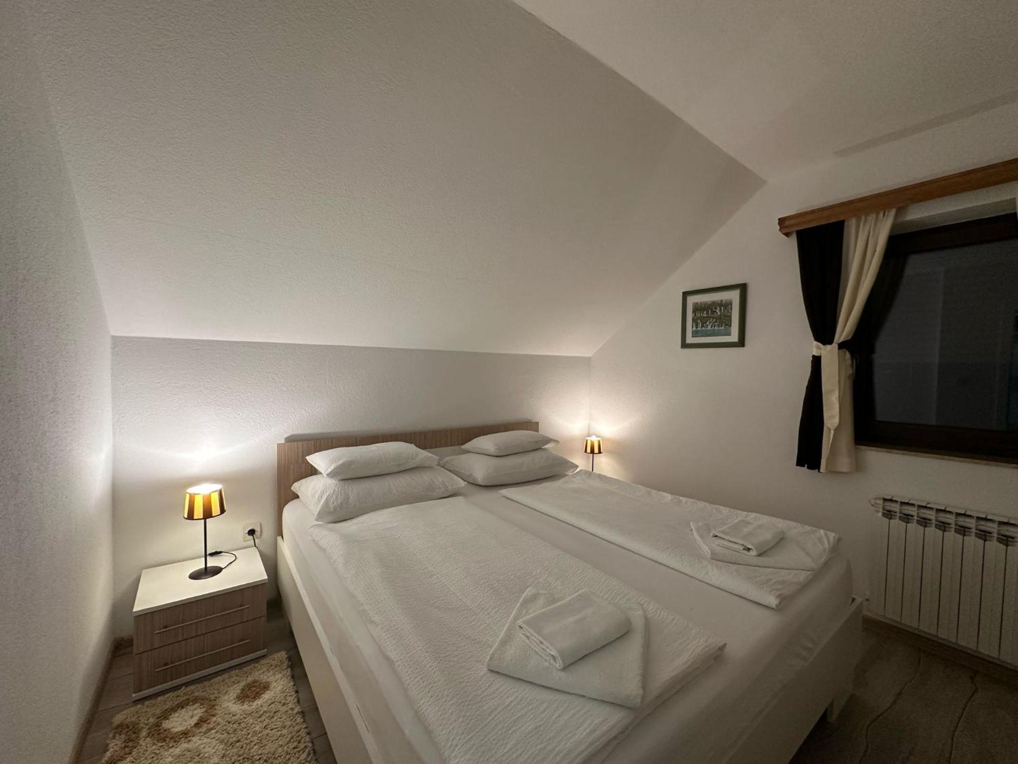 Apartment Rosandic Smoljanac Buitenkant foto