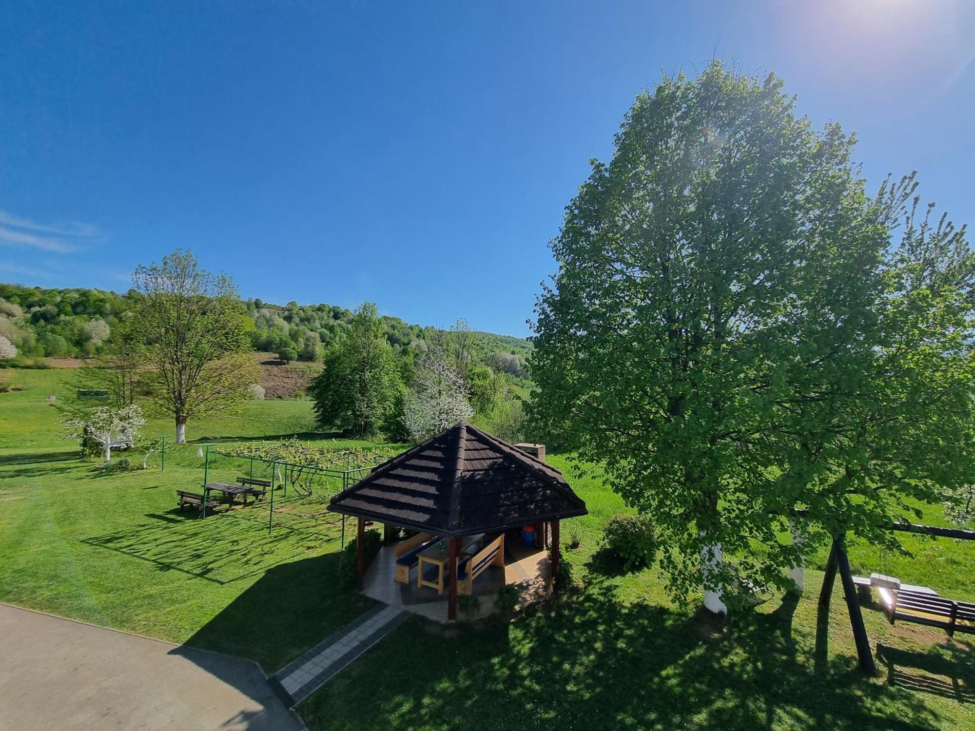 Apartment Rosandic Smoljanac Buitenkant foto